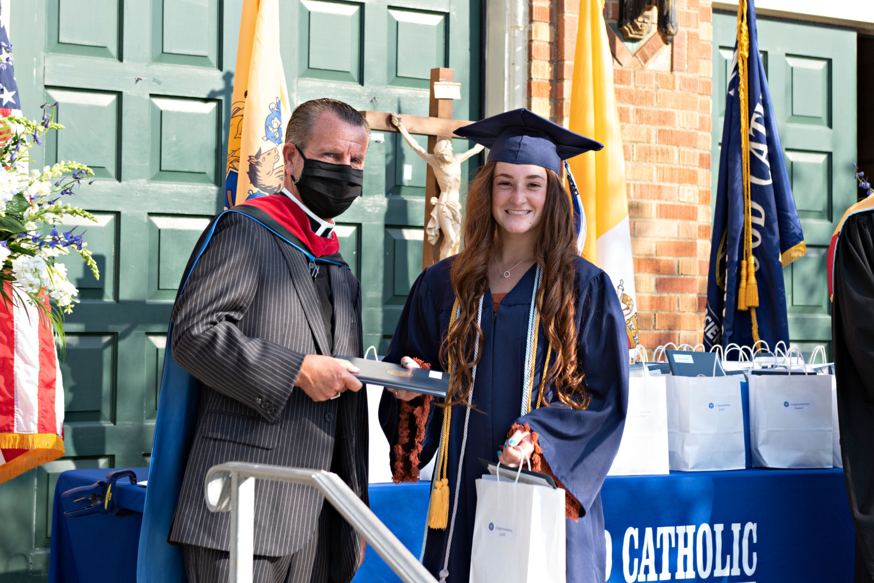 060420_nws_wildwoodcatholicgrad